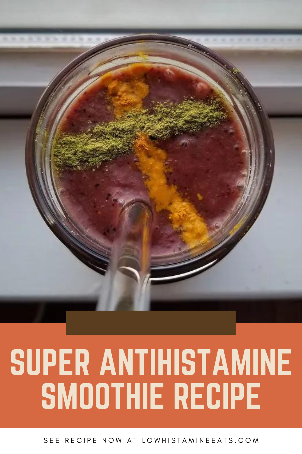 A top-view of what an antihistamine smoothie ingredients blend looks like.