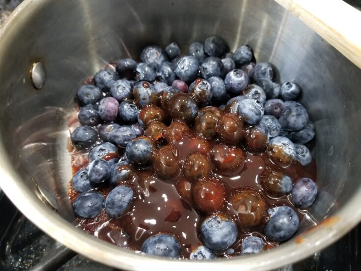 Easy Vanilla Blueberry Jam (No Pectin)