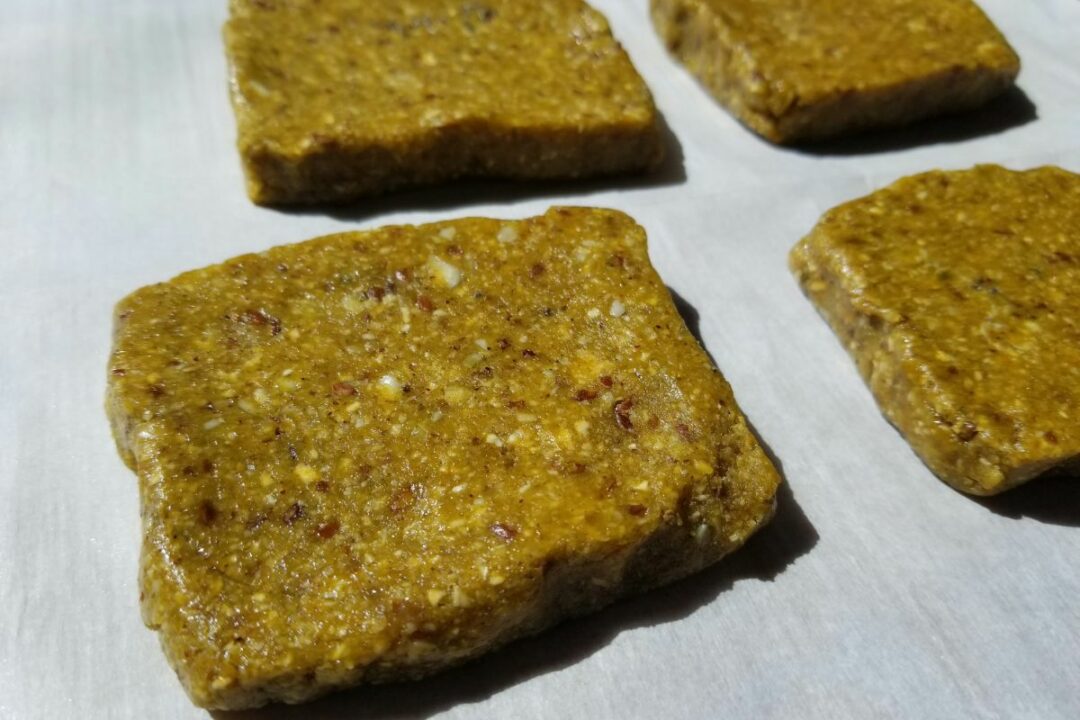 Easy NoBake Homemade Clif Bars (GlutenFree)