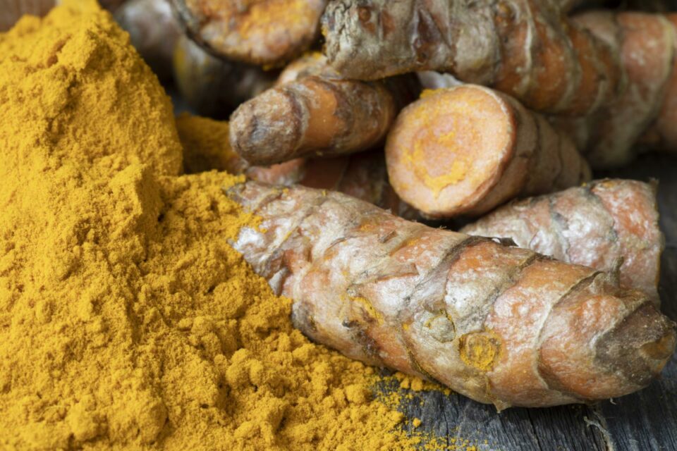 11 Best Substitutes for Curry Powder (& How Much to Use) Low