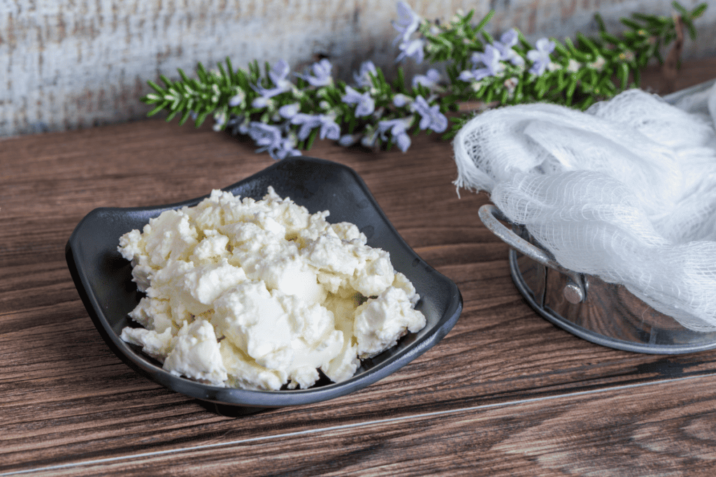 Best Substitute for Milk in Mashed Potatoes (20 Alternatives) Low