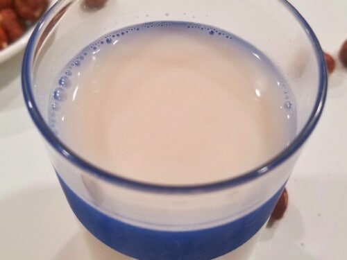 Homemade Hazelnut Milk Recipe (Vegan Version) | Low Histamine Eats