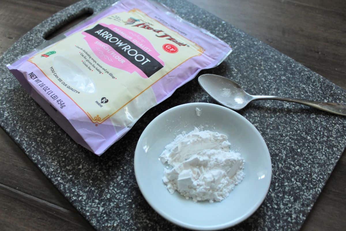 A pack of arrowroot flour.
